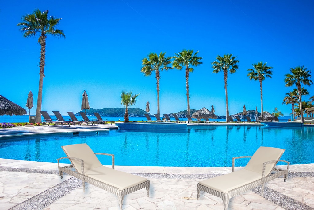 Fourzone Sunbed